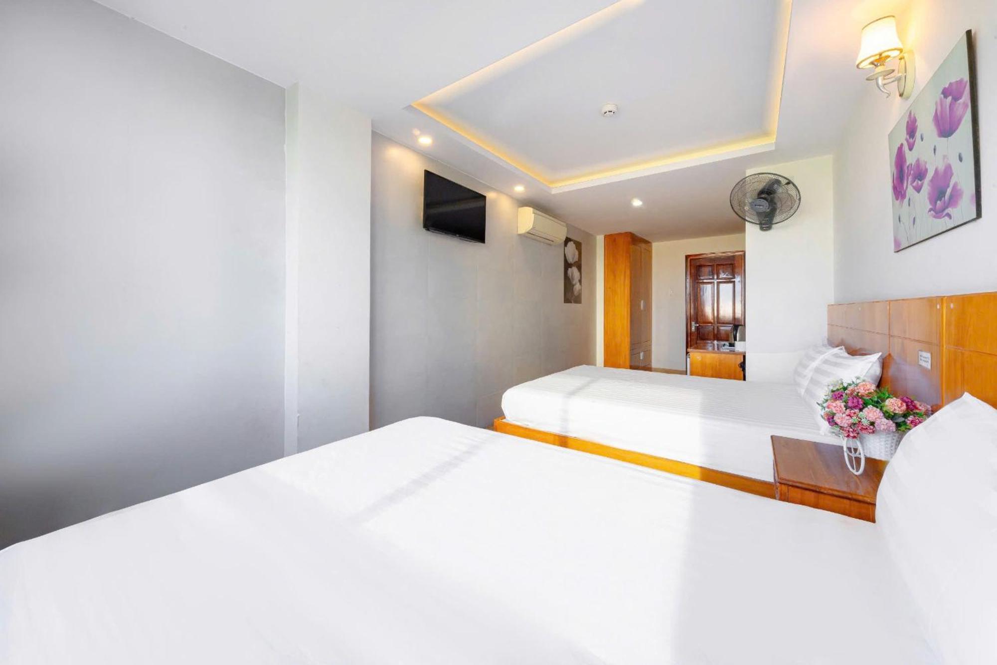 Hang Nga Hotel Nha Trang Exterior photo